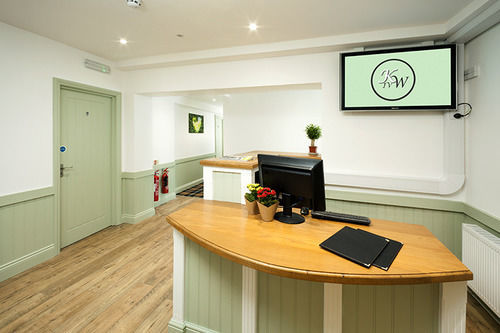 King William Hotel Luton  Bagian luar foto